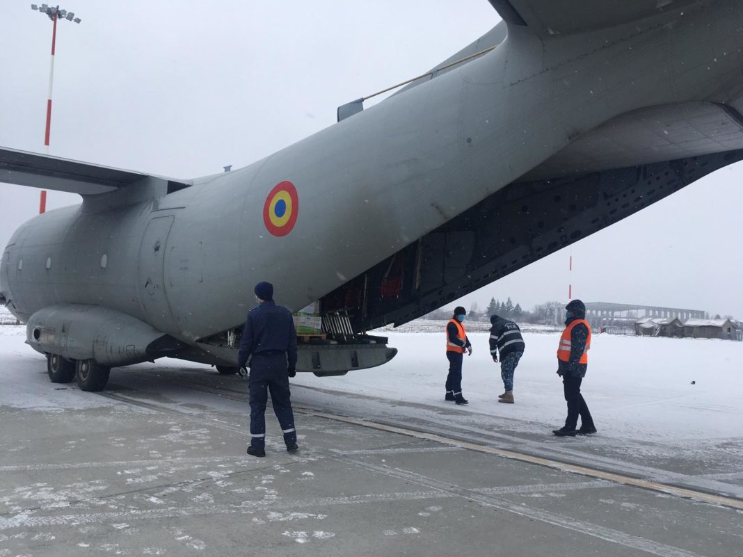 O aeronavă C-130 Hercules a executat joi, un zbor pentru aducerea, din Statul Qatar, a aproximativ cinci tone de materiale sanitare