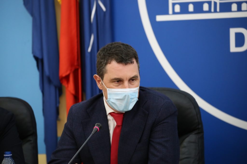 Ministrul Mediului: „Nu se va introduce nicio formă de taxă auto anul acesta“. Cum va stopa poluarea