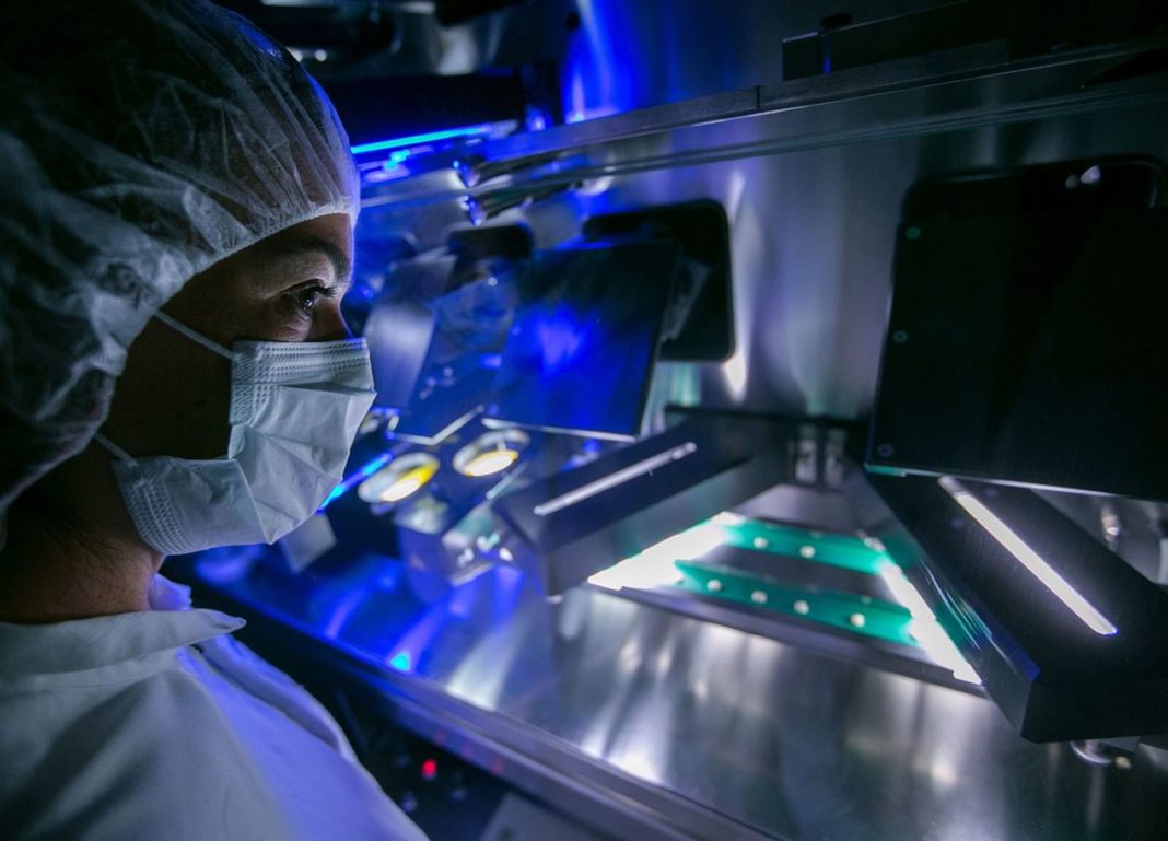 bloombergquint_2020-05_72fc8a2b-0108-41bf-8c53-b2e7fd7e0e14_232417574 Merck închide programul de vaccin Covid