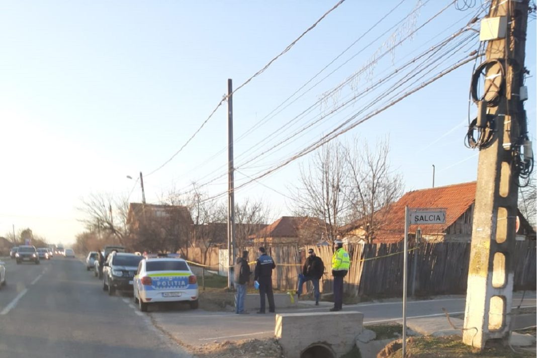 Gorj: Un bărbat și-ar fi înjunghiat mortal soția, după care a încercat să se sinucidă