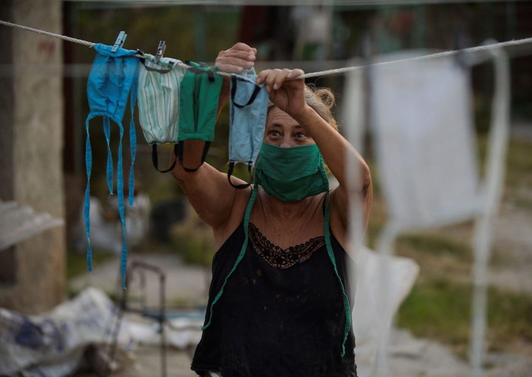 OMS: Măștile de pânză - la fel de eficiente ca oricând, indiferent de tulpină