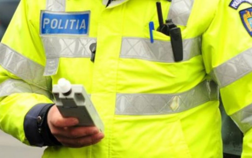 Polițist aflat în timpul liber, prins beat la volan