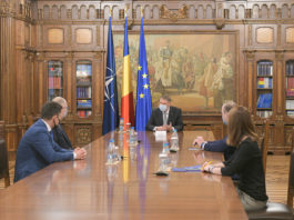 La Palatul Cotroceni a avut loc o întâlnire între Klaus Iohannis, Vicepremierul Kelemen Hunor și ministrul Sportului, Carol-Eduard Novák