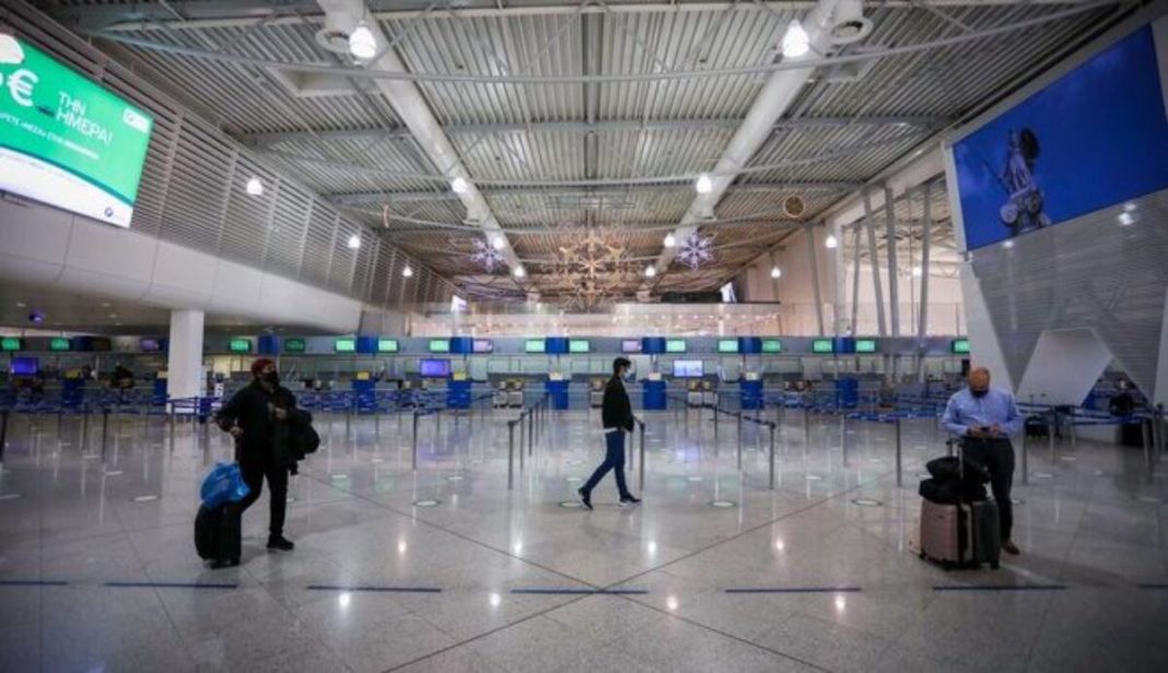 Grecia impune carantină de şapte zile pentru cei care intră în ţară cu avionul