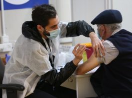 Peste un milion de persoane din Israel au primit ambele doze de vaccin anti-COVID