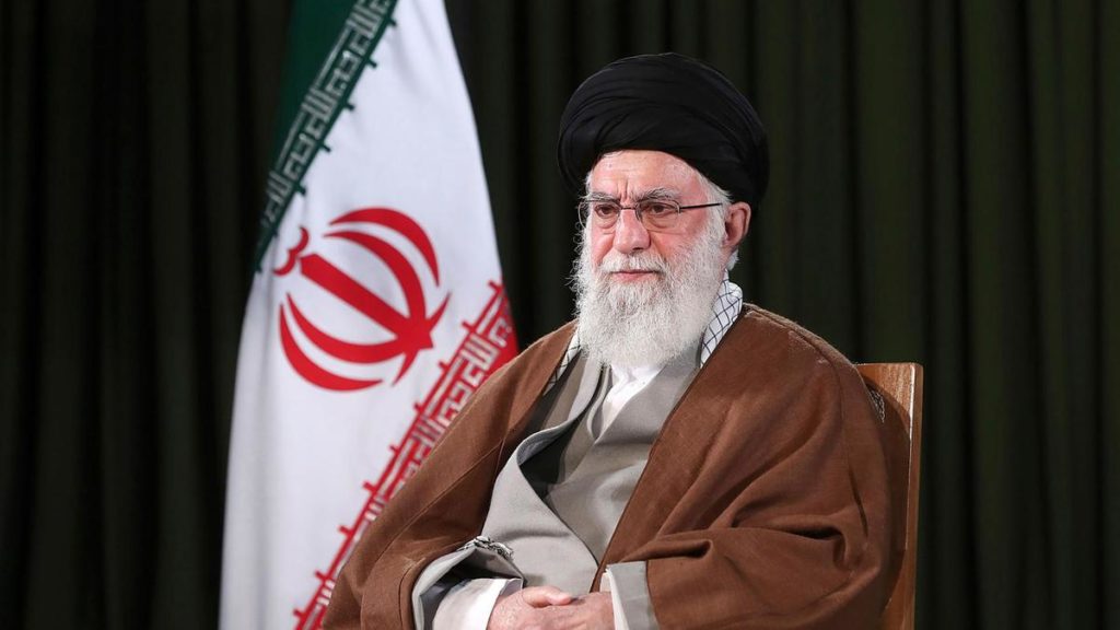 Ayatollahul Khamenei a interzis guvernului iranian să importe vaccinuri din SUA și Marea Britanie