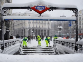 Pagube de 1,4 miliarde de euro după ninsorile istorice din Madrid