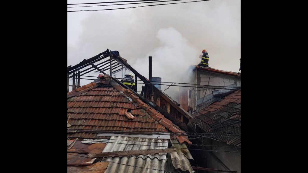 Incendiu la o casă de locuit din Craiova