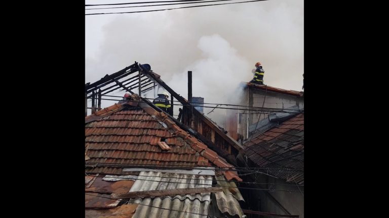 Incendiu la o casă de locuit din Craiova