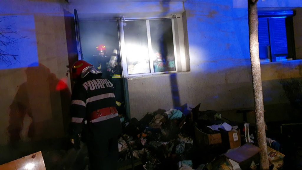 Incendiu la un magazin second-hand din Slatina
