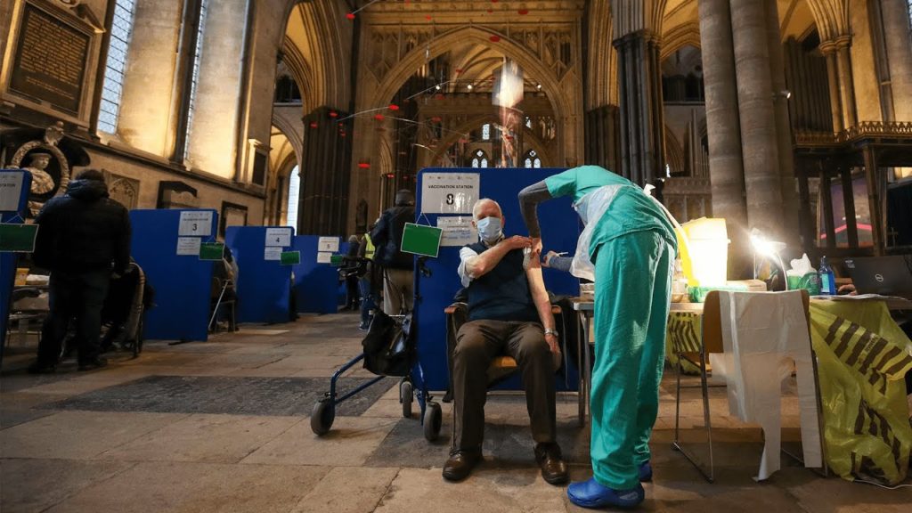 În catedrala Salisbury, vaccinarea se face pe muzică de orgă