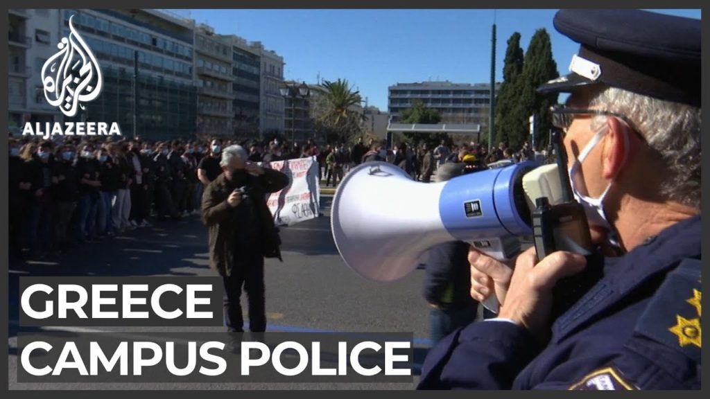 Autoritățile elene vor să înființeze patrule  de poliție în universități. Studenții au protestat