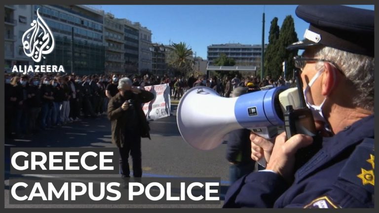 Autoritățile elene vor să înființeze patrule  de poliție în universități. Studenții au protestat
