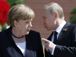 Vladimir Putin și Angela Merkel
