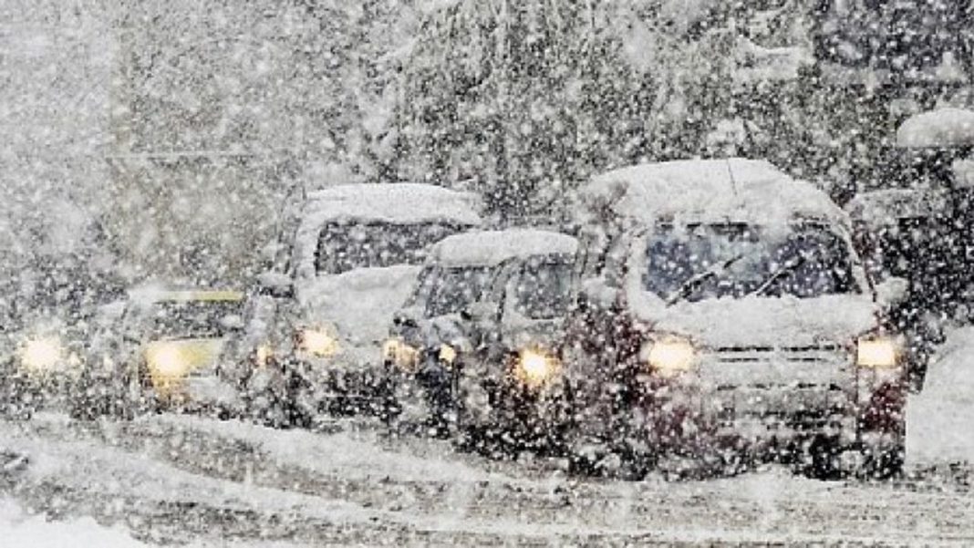 Cod galben de ninsori și viscol în 14 județe