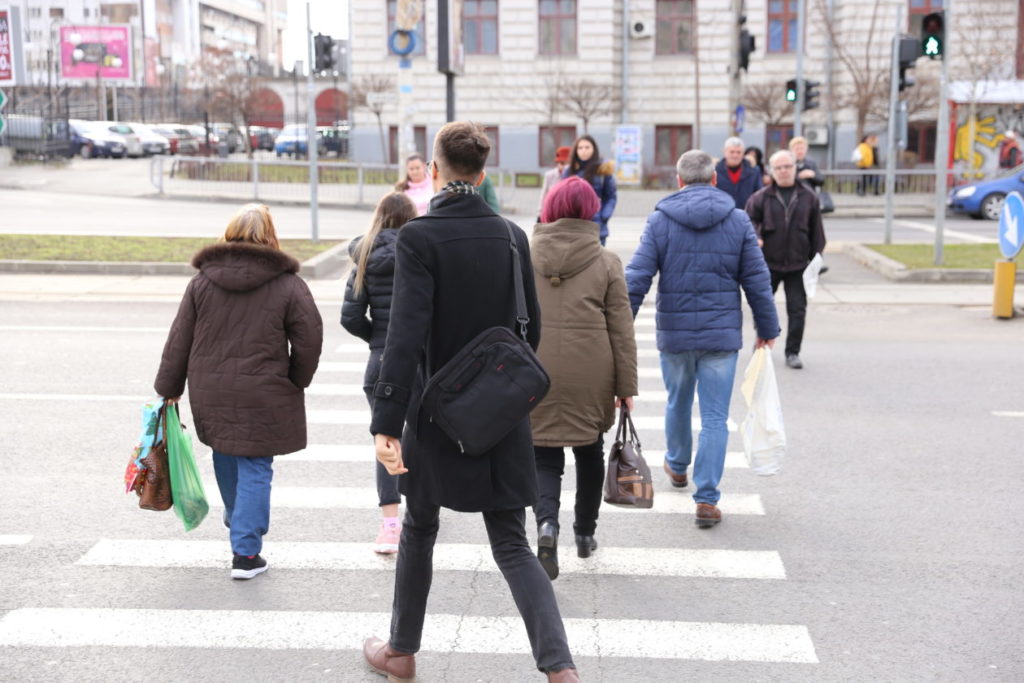 A crescut salariul minim. Care este impactul în economie