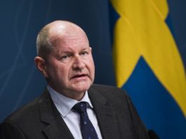 Un înalt oficial suedez a demisionat după încălcarea recomandării împotriva călătoriilor în străinătate