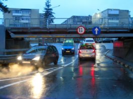 Noua canalizare pluvială de lângă pasajul Dacia din Râmnicu Vâlcea a făcut faţă cu succes ploilor abundente din ultimele zile