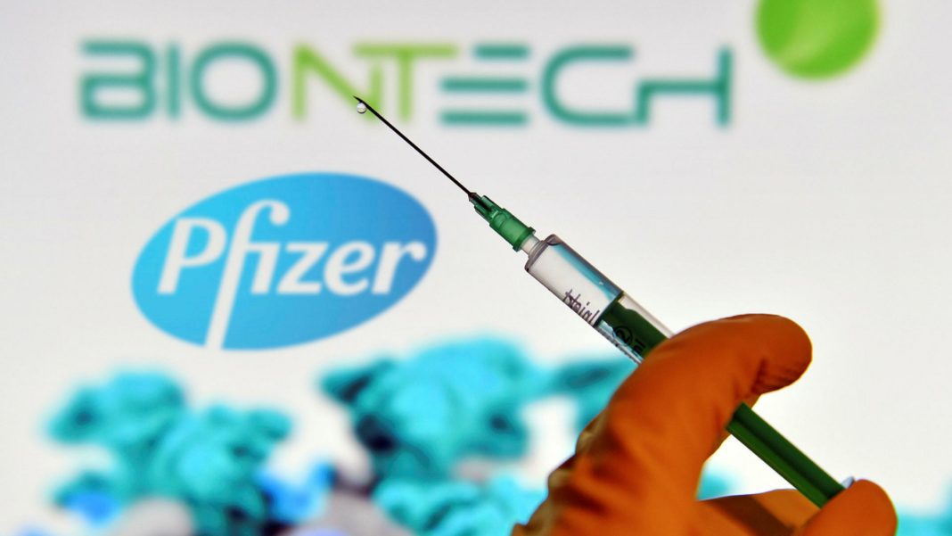 Pfizer anunță că vaccinul său anti-Covid pare să funcționeze împotriva tulpinilor apărute în Marea Britanie și Africa de Sud