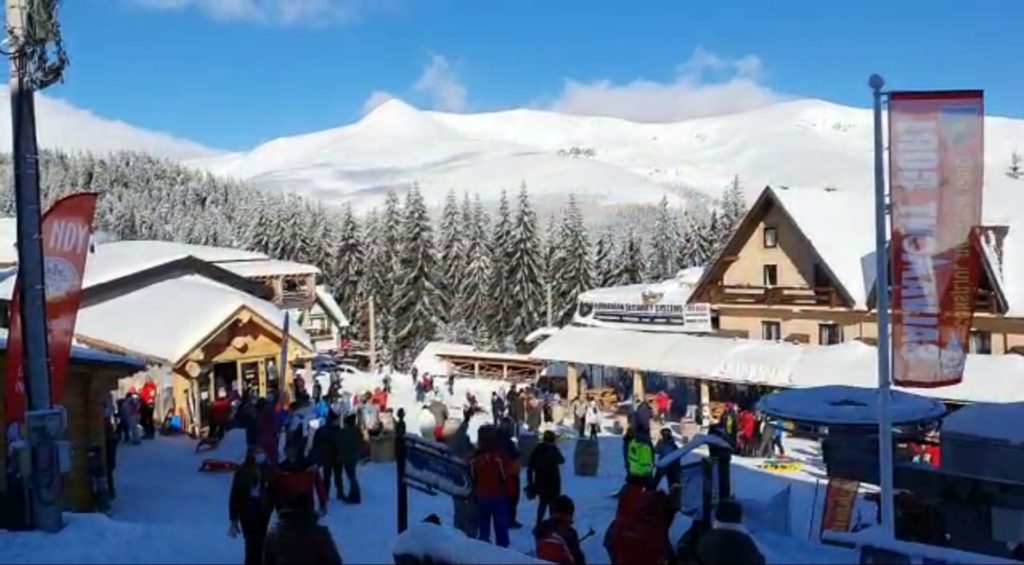 Record de turiști la început de an în Rânca