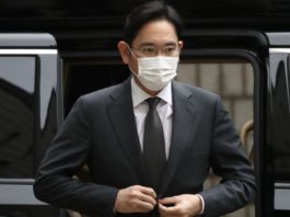 Moştenitorul imperiului Samsung, condamnat din nou la închisoare