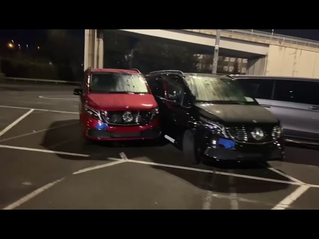 Pentru că a fost concediat, un angajat de la Mercedes a distrus 69 de mașini