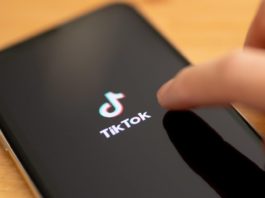 Platforma TikTok, blocată în Italia pentru utilizatorii a căror vârstă nu este garantată