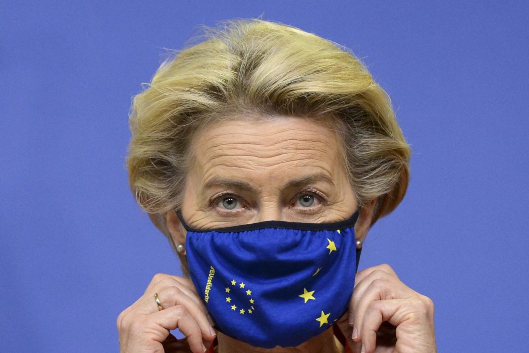 Contractul UE cu AstraZeneca pentru vaccinurile împotriva COVID-19 conţine dispoziţii obligatorii, a declarat Ursula von der Leyen