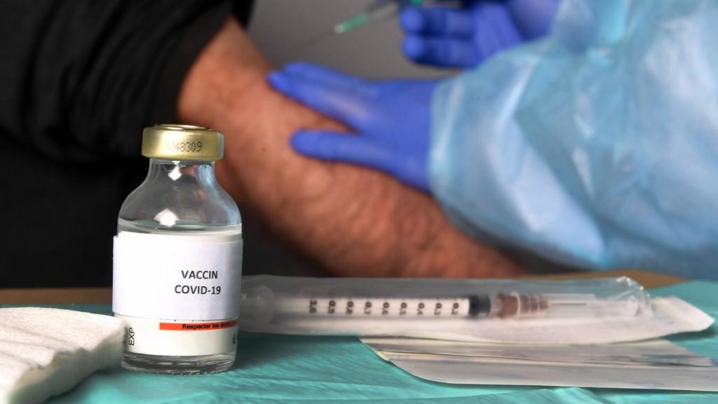 Comisia Europeană doreşte ca până în vară rata vaccinării anti-COVID în UE să ajungă la 70% dintre adulţi