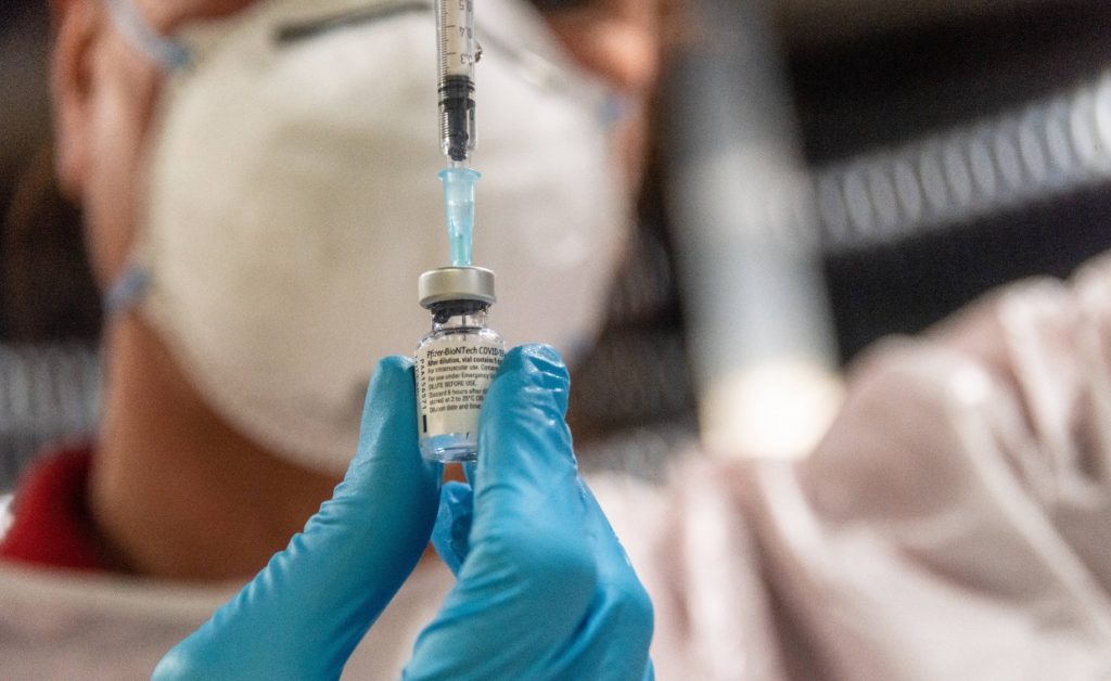 Târgu Jiu: 1.100 de persoane au fost vaccinate la centrul din Spitalul Județean