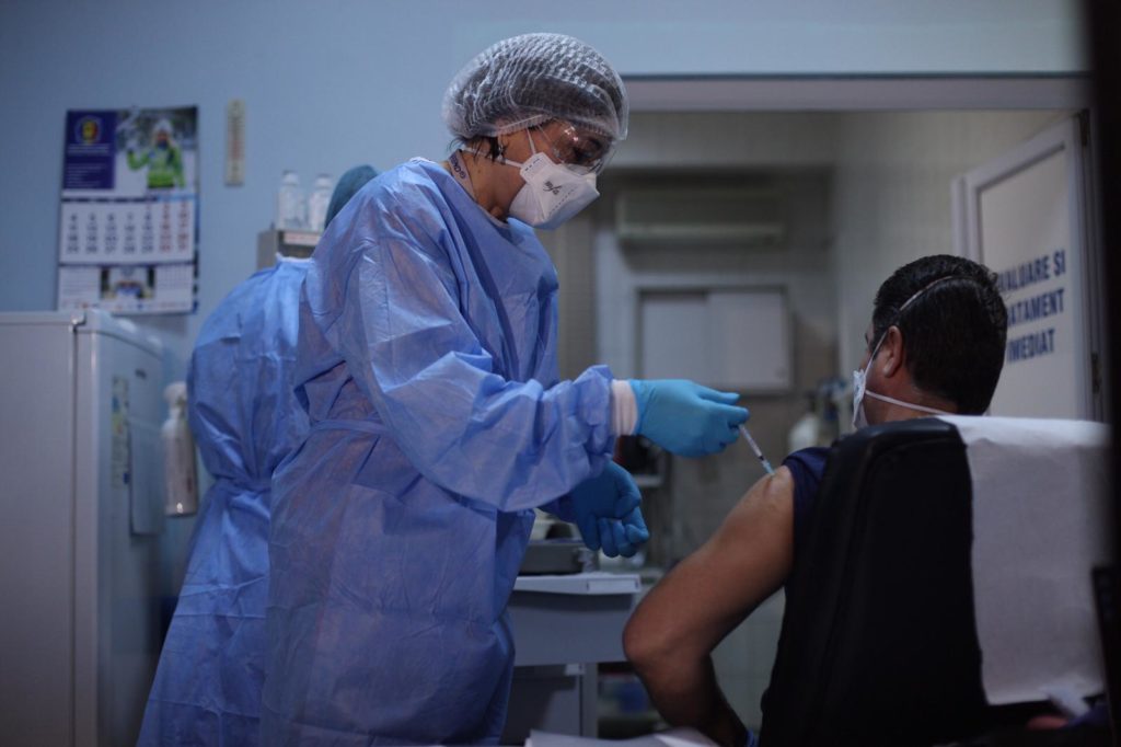 513.000 de români s-au vaccinat până acum anti-Covid