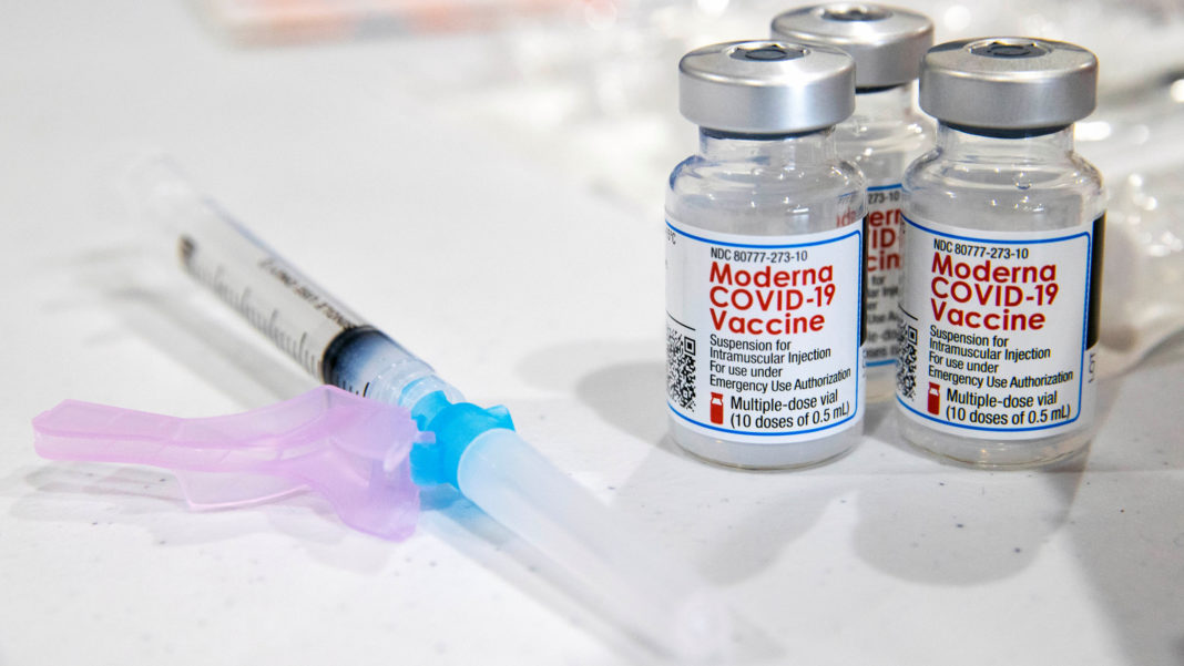 Autorizarea pentru adolescenți a vaccinului Moderna, amânată în SUA