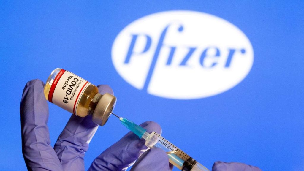 Craiova primeşte aproape 25.000 de doze de vaccin Pfizer