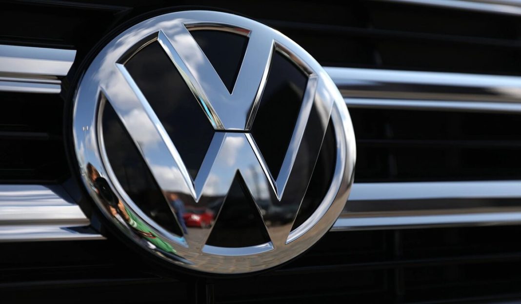 Wolkswagen trebuie să plătească despăgubiri de 16,3 milioane de euro cumpărătorilor spanioli de maşini diesel