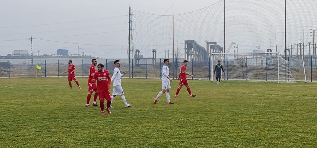 Amical / CSM Slatina a câştigat cu Viitorul Pandurii. Todoran, mulţumit