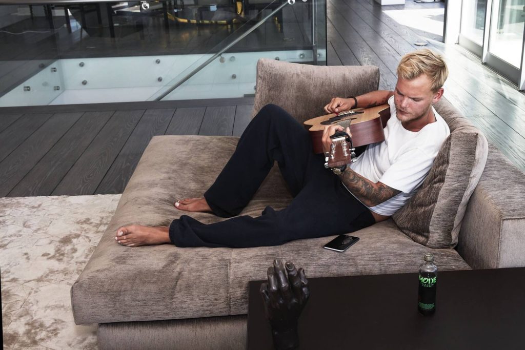 Spaţiu memorial dedicat DJ-ului suedez Avicii
