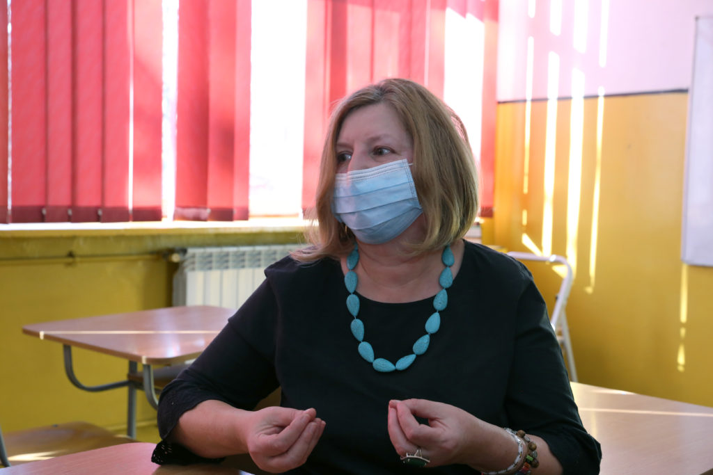 Cum descrie o învăţătoare şcoala online după 36 de ani la catedră
