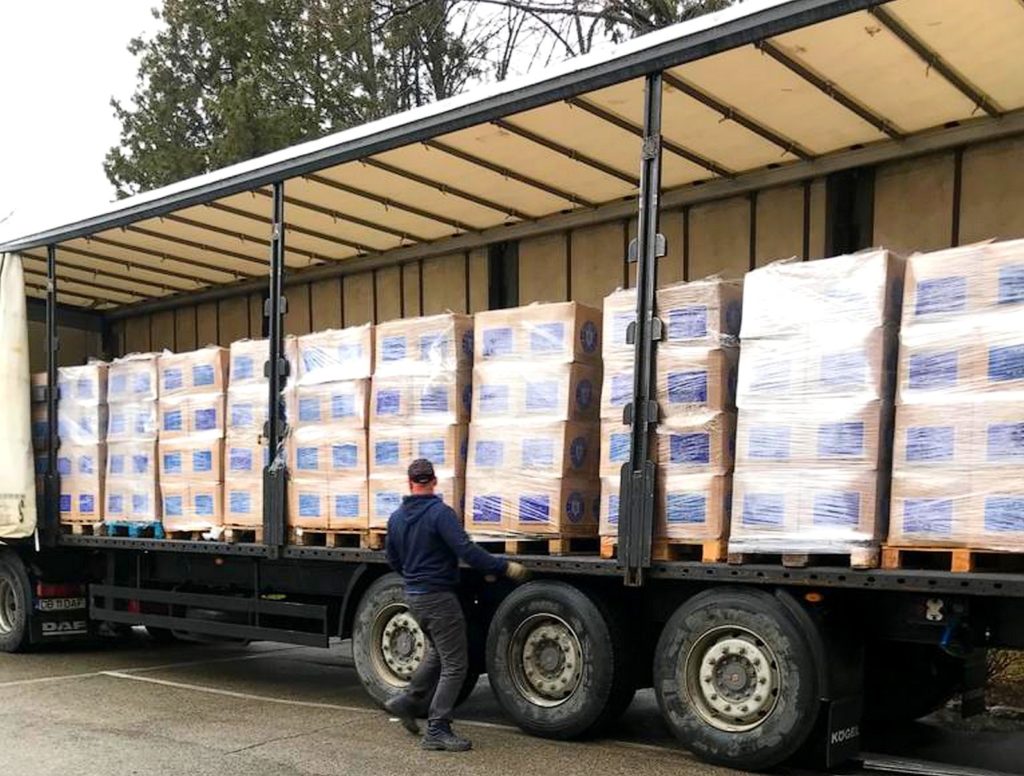 Vâlcea: Începe distribuirea produselor de igienă și a alimentelor de la UE