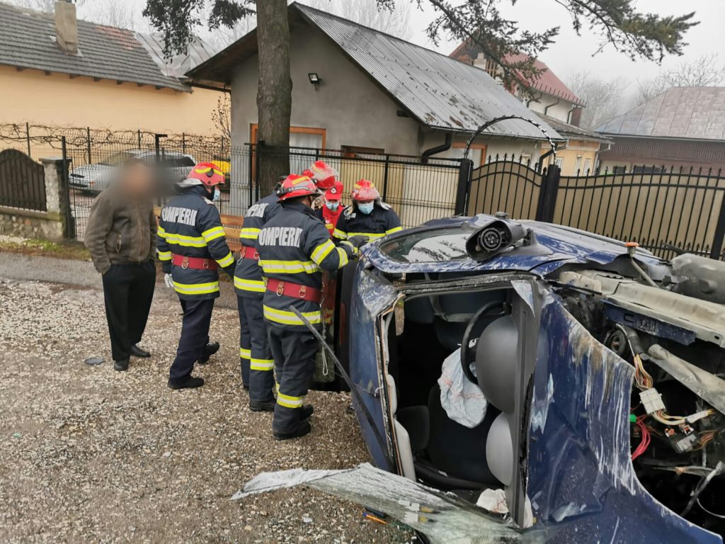 Vâlcea: Accident spectaculos în comuna Pietrari