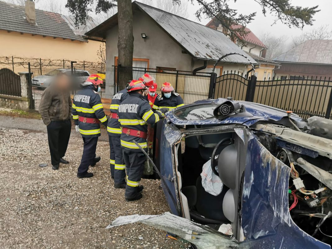 Pompierii militari au intervenit la fața locului