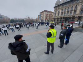 Proteste ale sindicaliștilor CEO au avut loc astăzi în Piața Mihai Viteazu, fiind nemulțumiți de stoparea creșterilor salariale