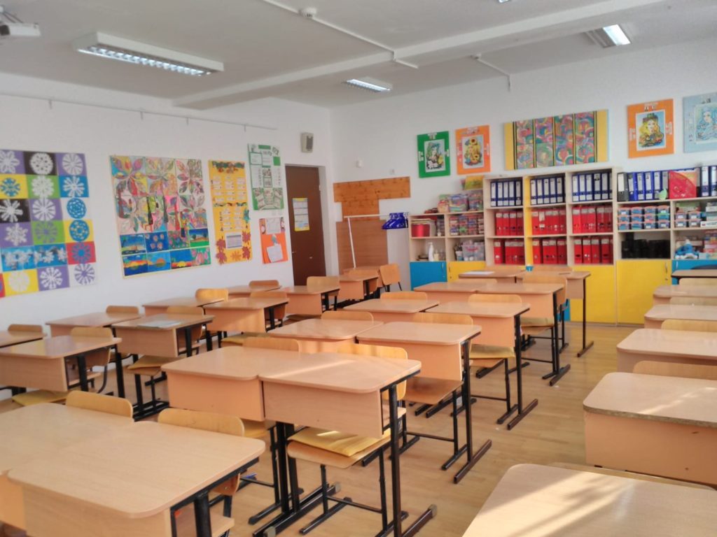 Școlile se redeschid fizic pe 8 februarie, surse