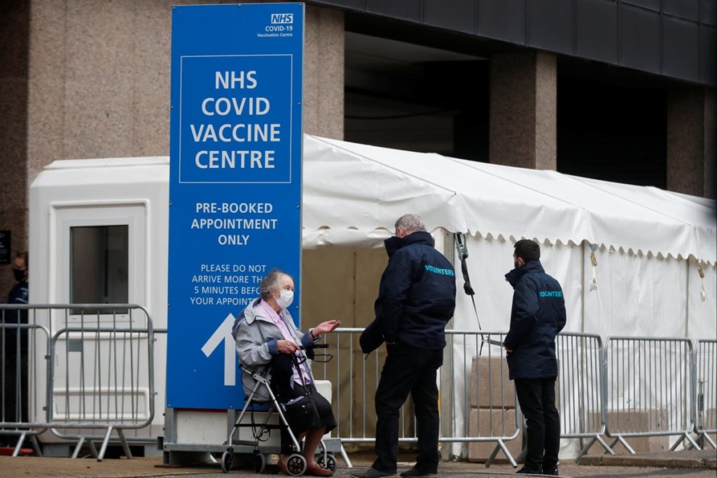 Marea Britanie a vaccinat peste 12 milioane de persoane