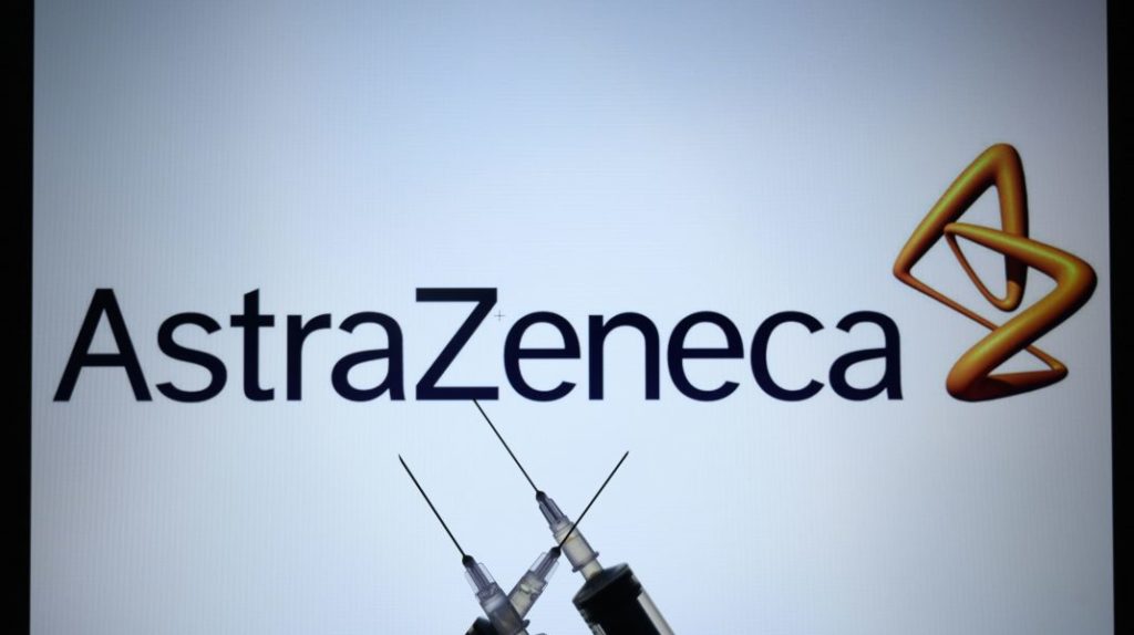 Marea Britanie va continua administrarea vaccinului AstraZeneca