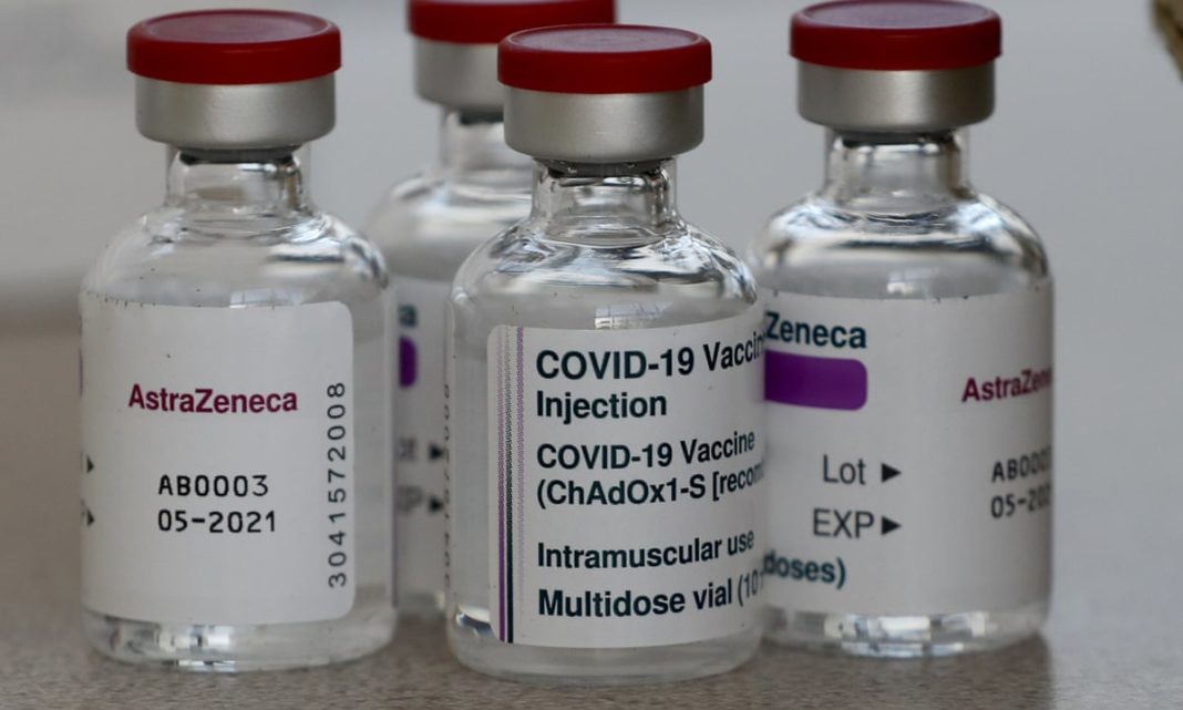 Primele doze de vaccin de la AstraZeneca se distribuie astăzi în centrele regionale din țară
