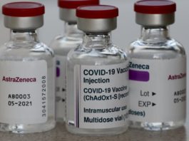 Primele doze de vaccin de la AstraZeneca se distribuie astăzi în centrele regionale din țară