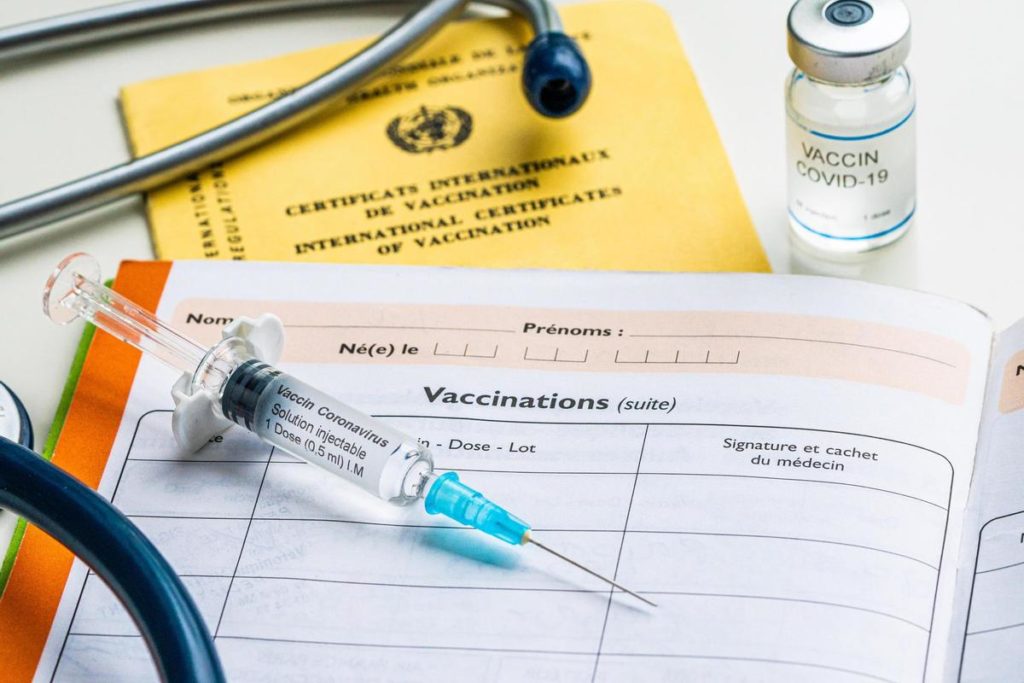 Ungaria va introduce certificate de imunitate la coronavirus