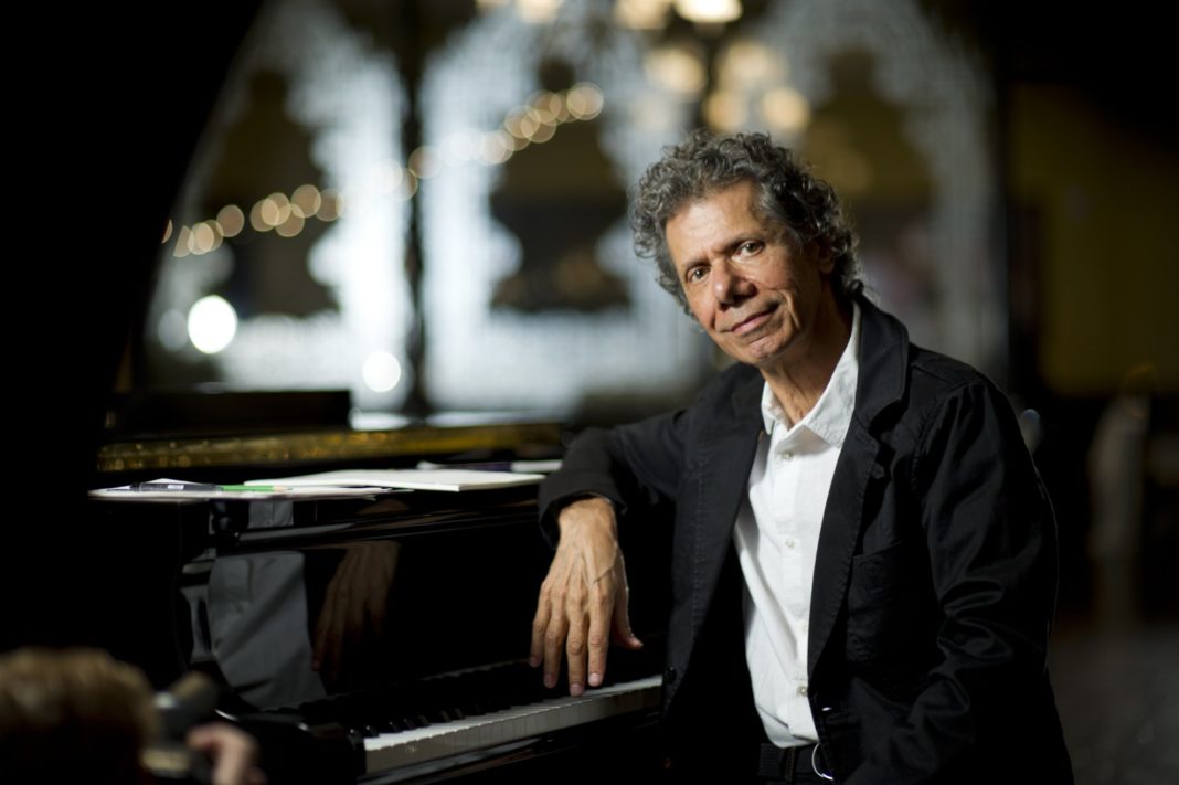 Legendarul pianist de jazz Chick Corea a murit la 79 de ani