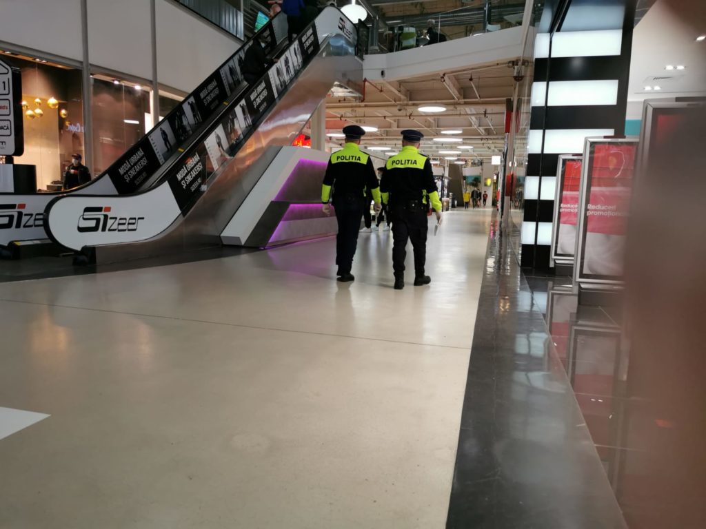 Prins cu cuțitul la păcănele după o acțiune de amploare a poliției în Craiova