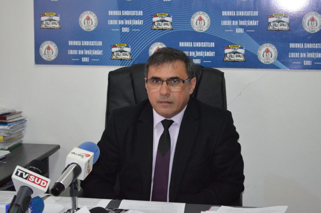 Liderul USLI Gorj: „Dacă ar testa copiii și profesorii, ar închide iar tot!”